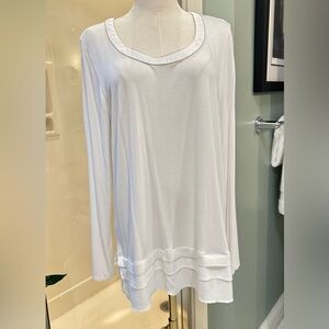 White House Black Market Classic White Long Sleeve Tee